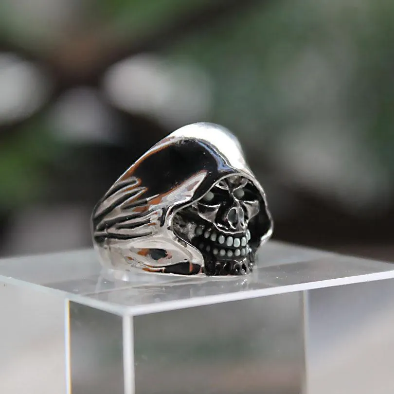 Glow In The Dark Hooded Skull Adjustable Ring