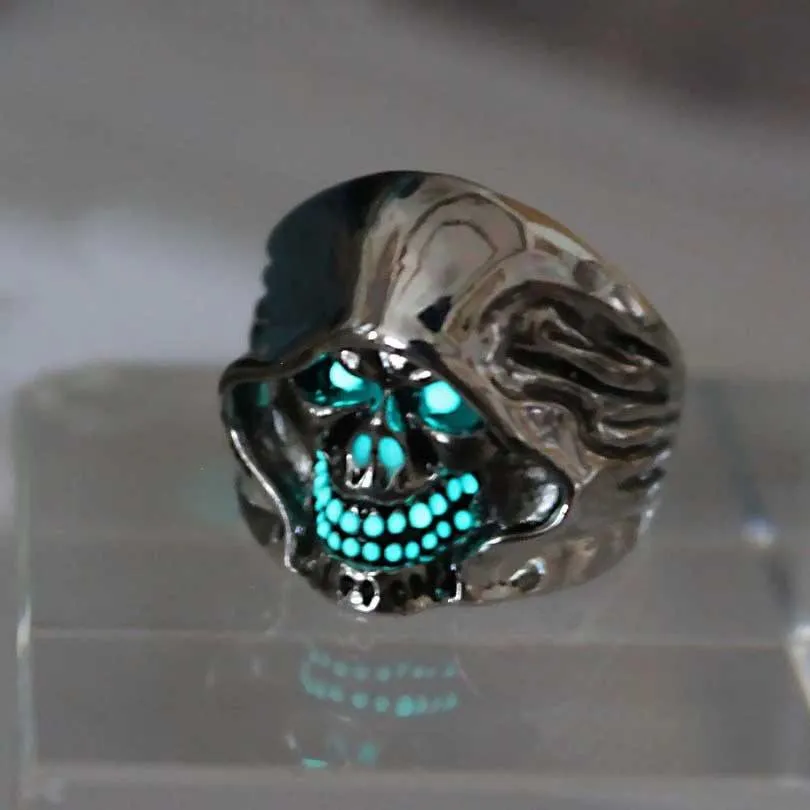 Glow In The Dark Hooded Skull Adjustable Ring