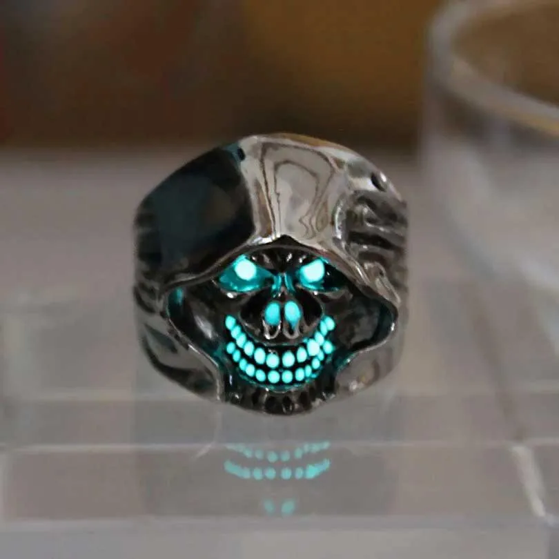 Glow In The Dark Hooded Skull Adjustable Ring