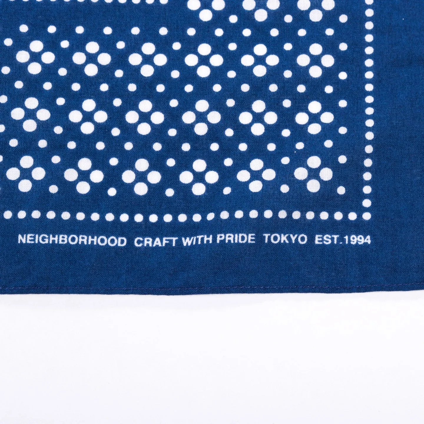 NEIGHBORHOOD DOT BANDANA NAVY