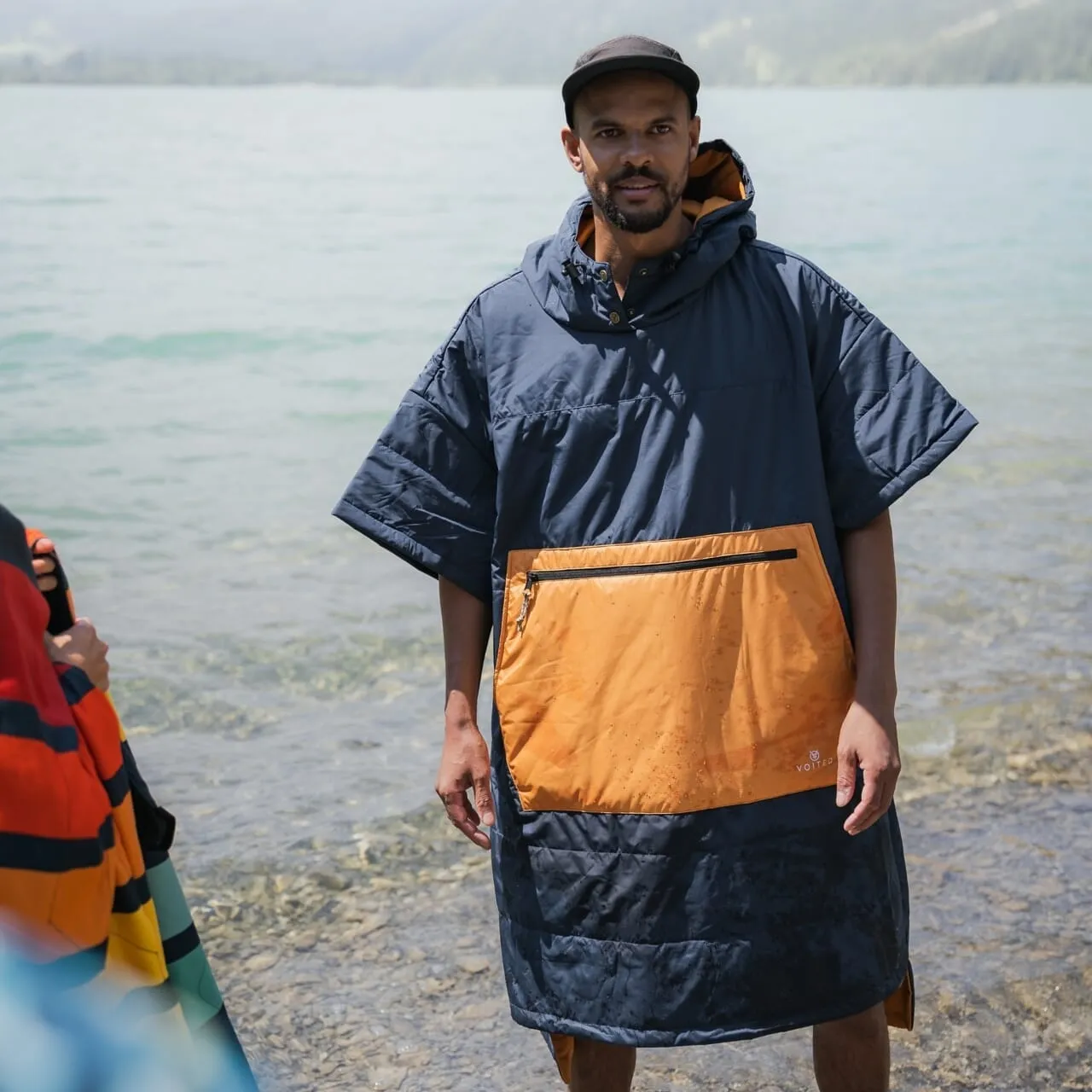 VOITED 2nd Edition Outdoor Poncho for Surfing, Camping, Vanlife & Wild Swimming - Ocean Navy / Desert